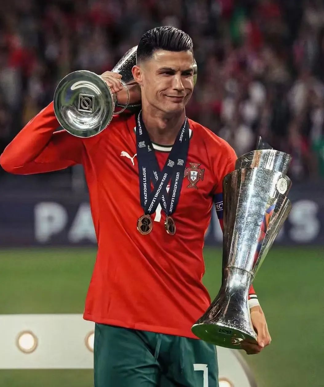 开云-C罗官方宣布最后时刻胜出新规，西班牙队引发争议！的简单介绍